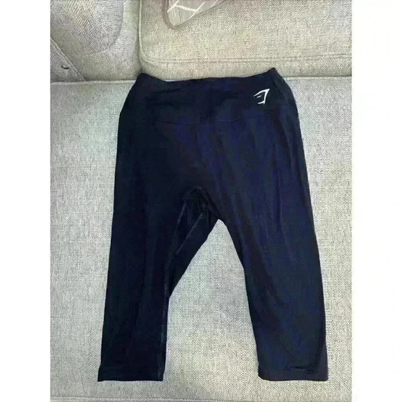 gymshark capri leggings black medium EUC - Picture 1 of 5